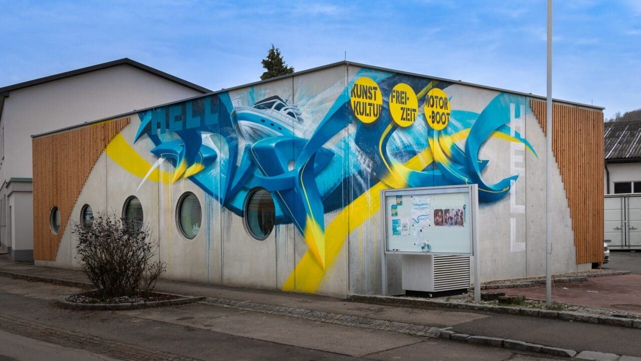 Schiffsführerschule Graffiti mit Motorboot