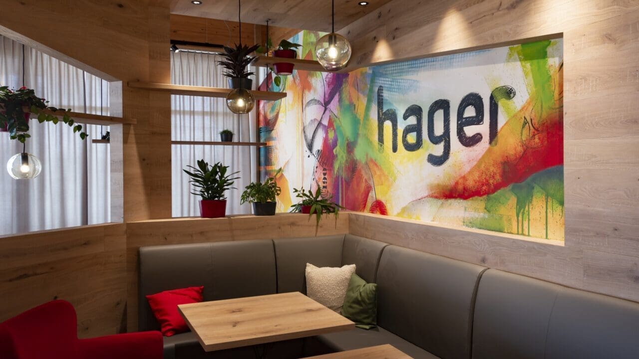 Shop Design Graffiti Hager