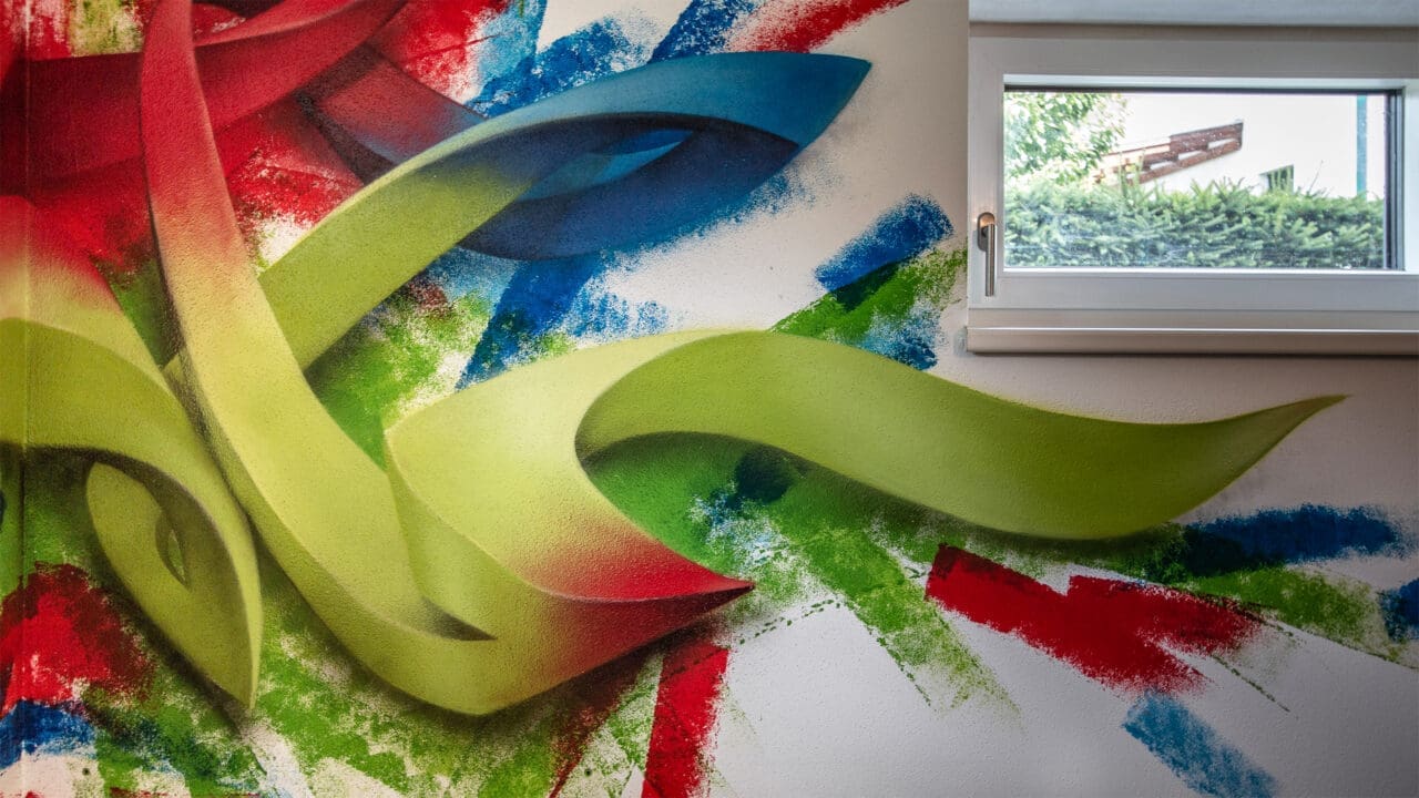 Partykeller mit Graffiti