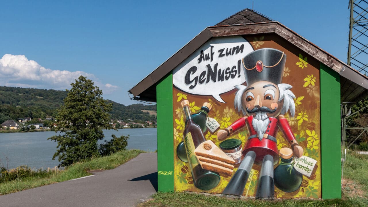 Graffitikunst visualisiert Themenwege