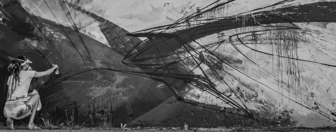 3D Graffiti mit Wespe, pink