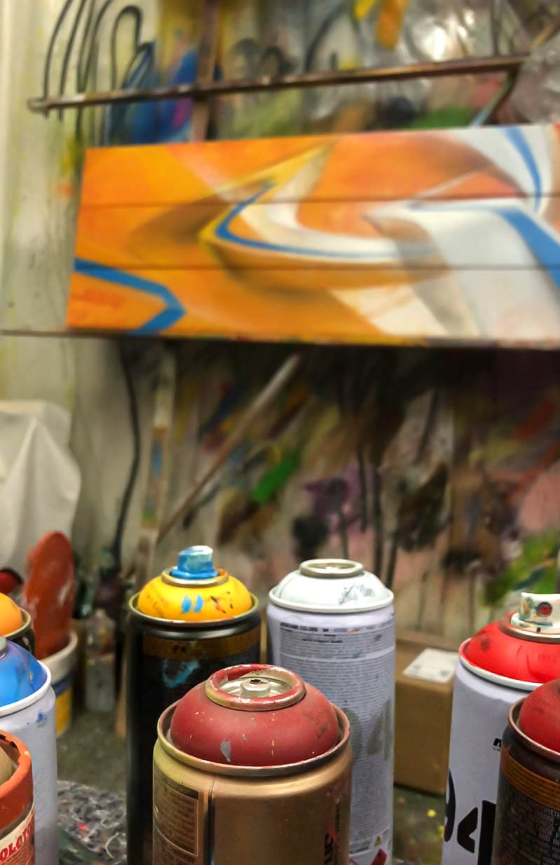 Graffiti Werkstatt mit Sprühdosen