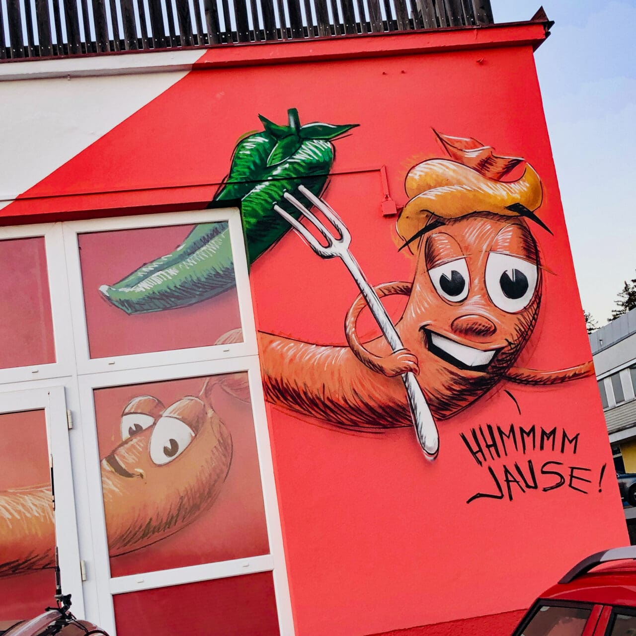 Colle GraffitiFassade mit Würstel